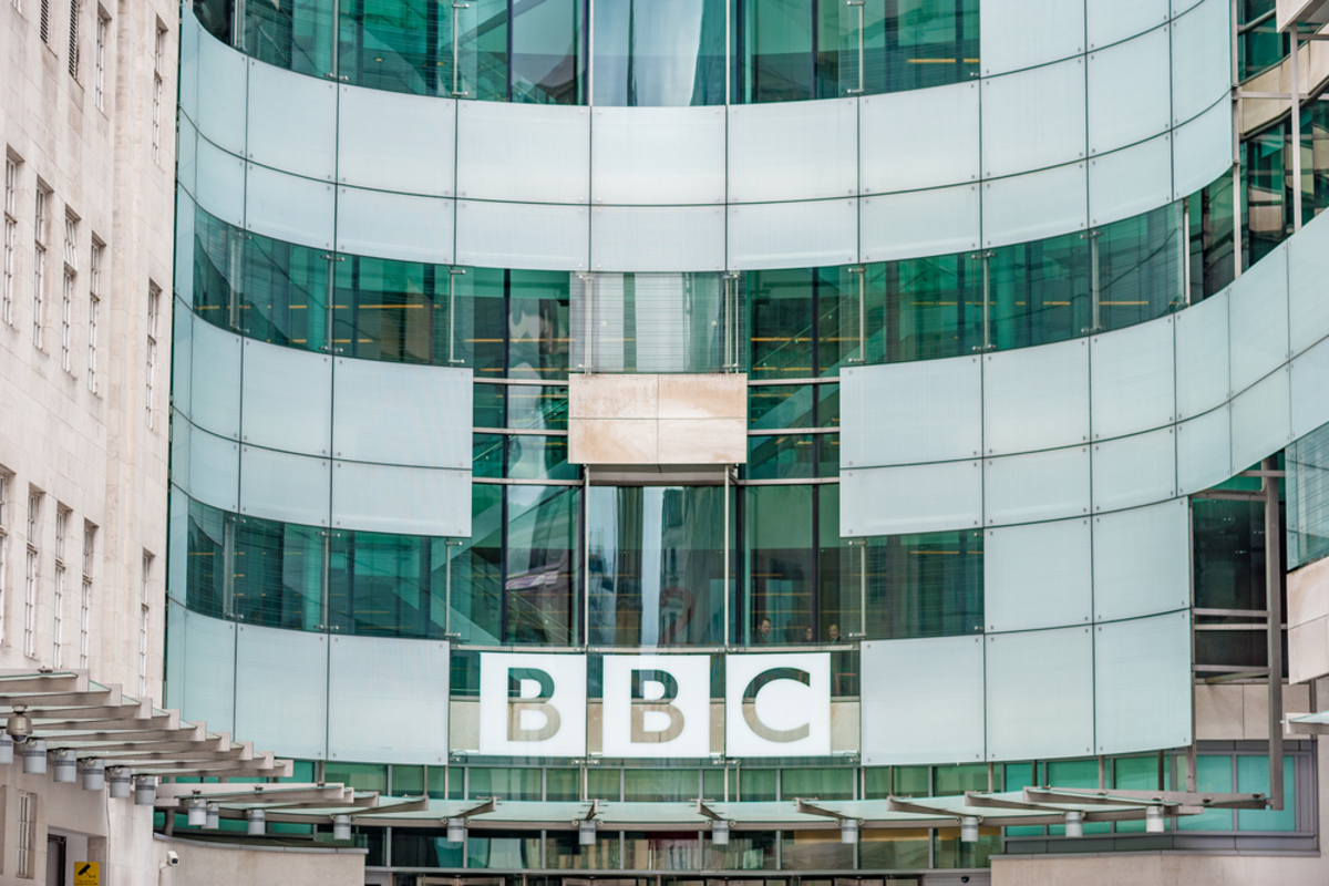 BBC takes 'baby steps' in tackling stars&rsquo; top salaries