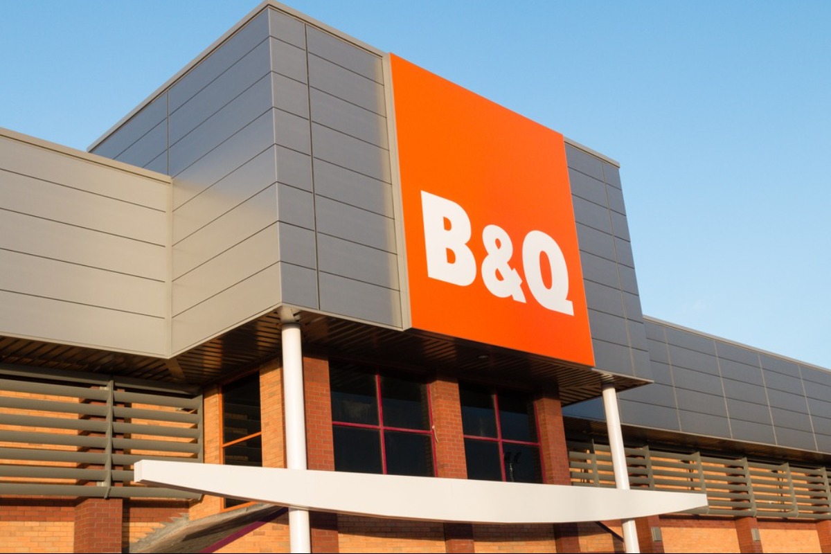 B q. B&Q Англия. B&Q Store. .И ЮQ.. B Q. B&Q внутри.