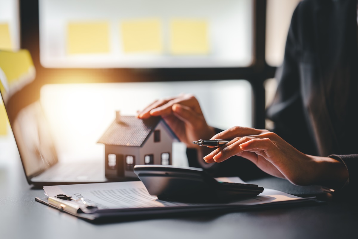 shutterstock_2210566767 (2).jpg