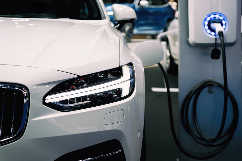 Government extends hybrid vehicle sales to 2035 in ZEV mandate overhaul