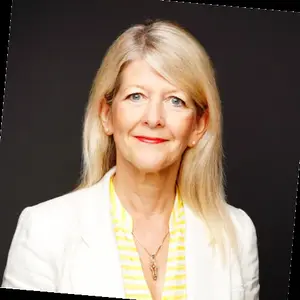 Fiona Hoyle